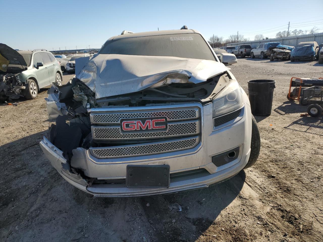 2014 GMC Acadia - Image 5