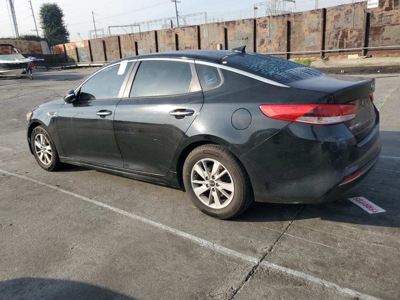 2016 Kia Optima - Image 2