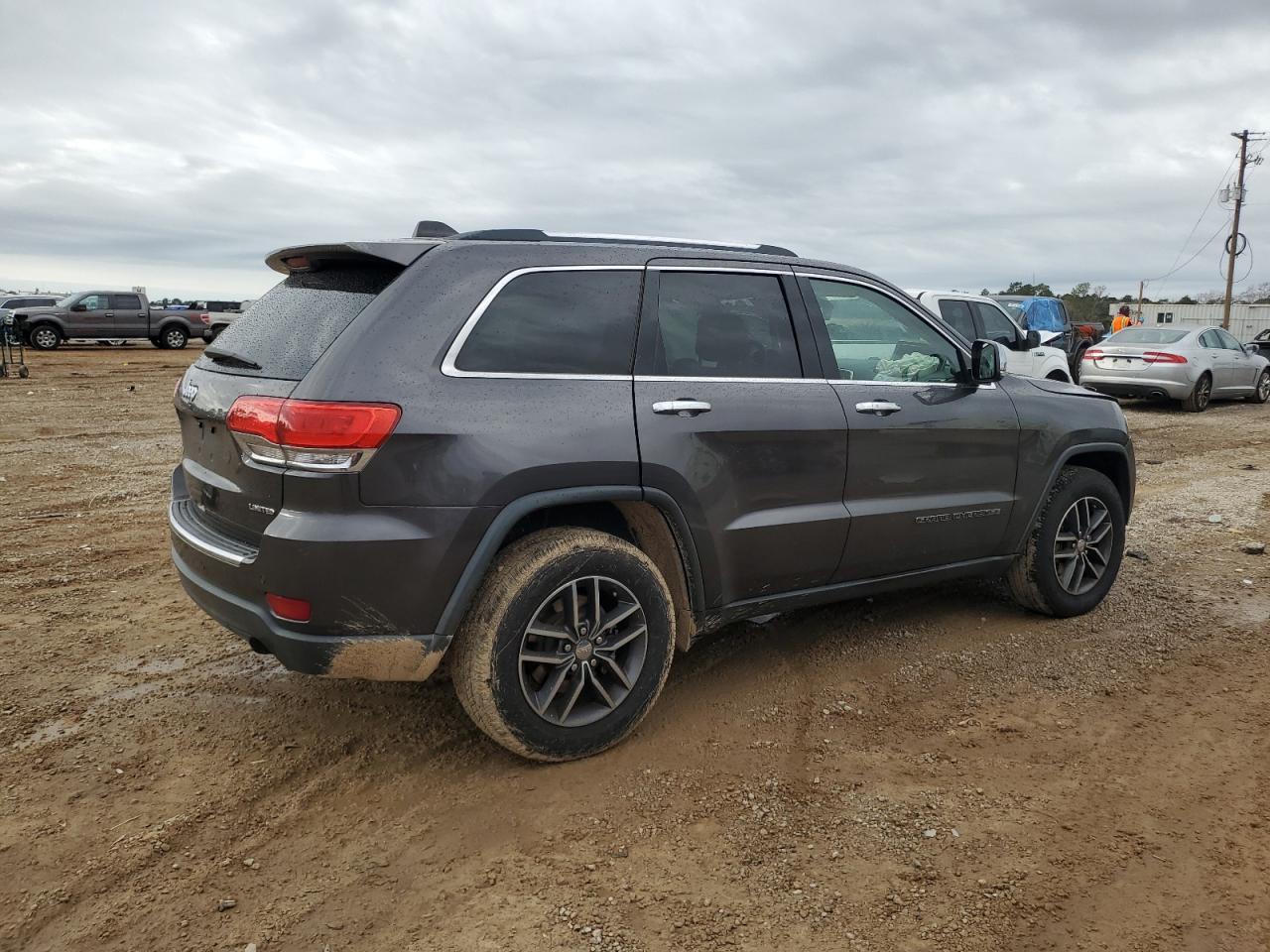 2017 Jeep Grand Cherokee - Image 3