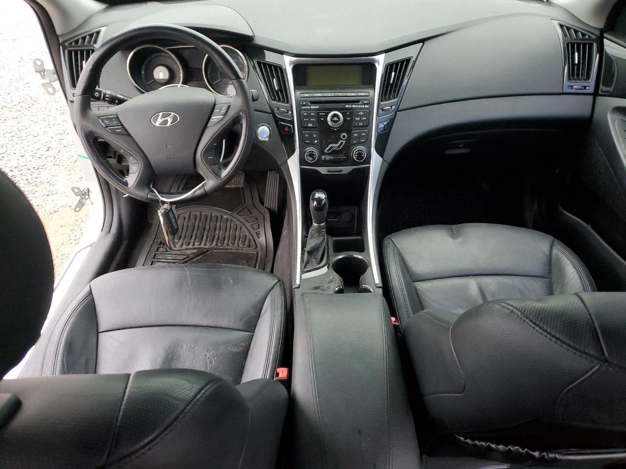 2011 Hyundai Sonata - Image 8