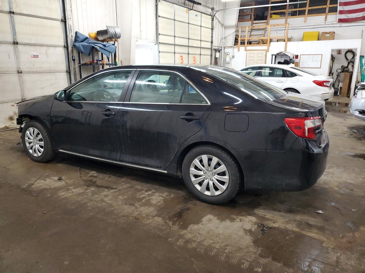 2014 Toyota Camry - Image 2