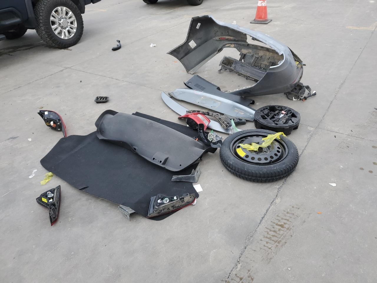 2015 Hyundai Sonata - Image 12