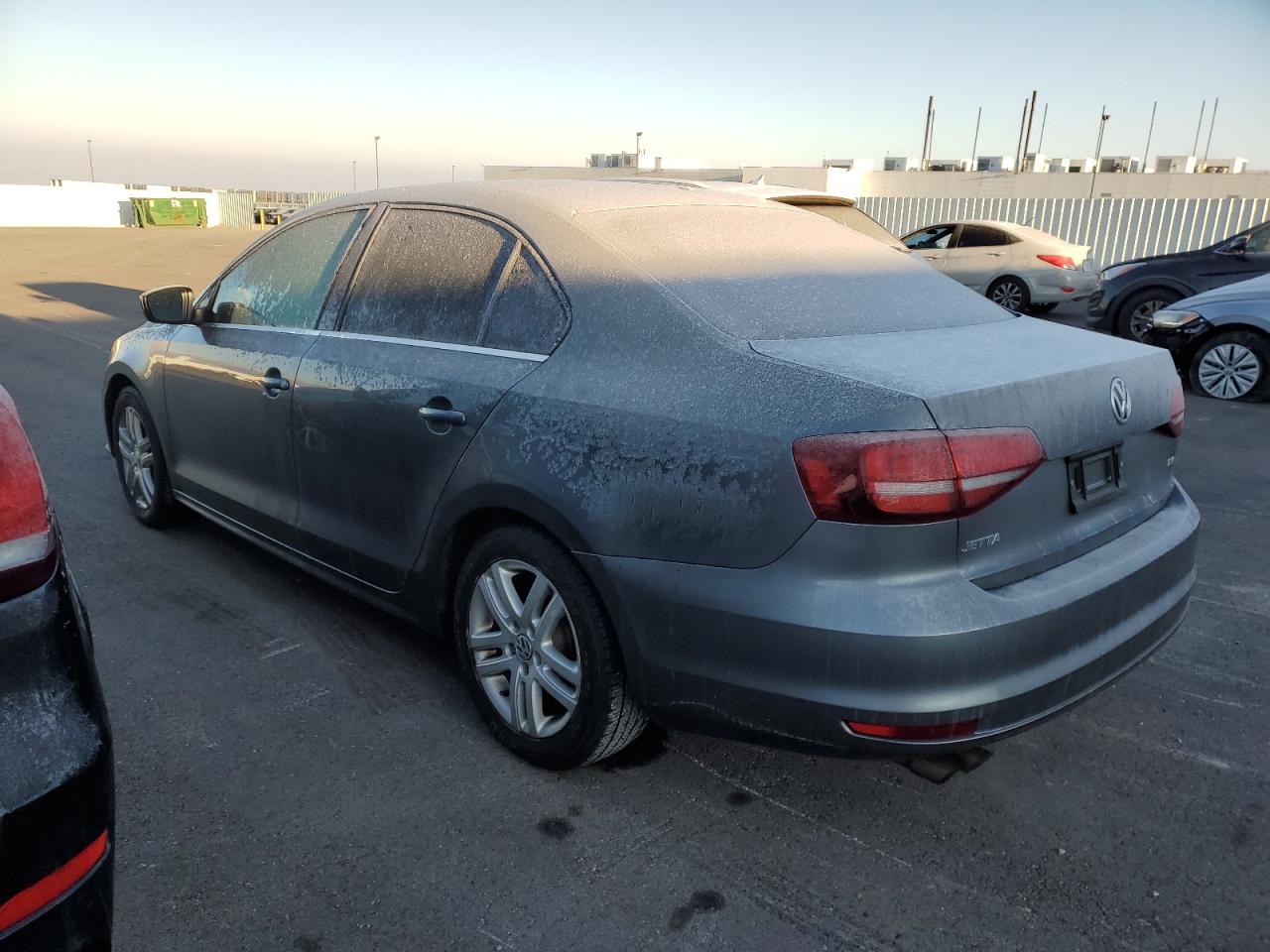 2017 Volkswagen Jetta - Image 2