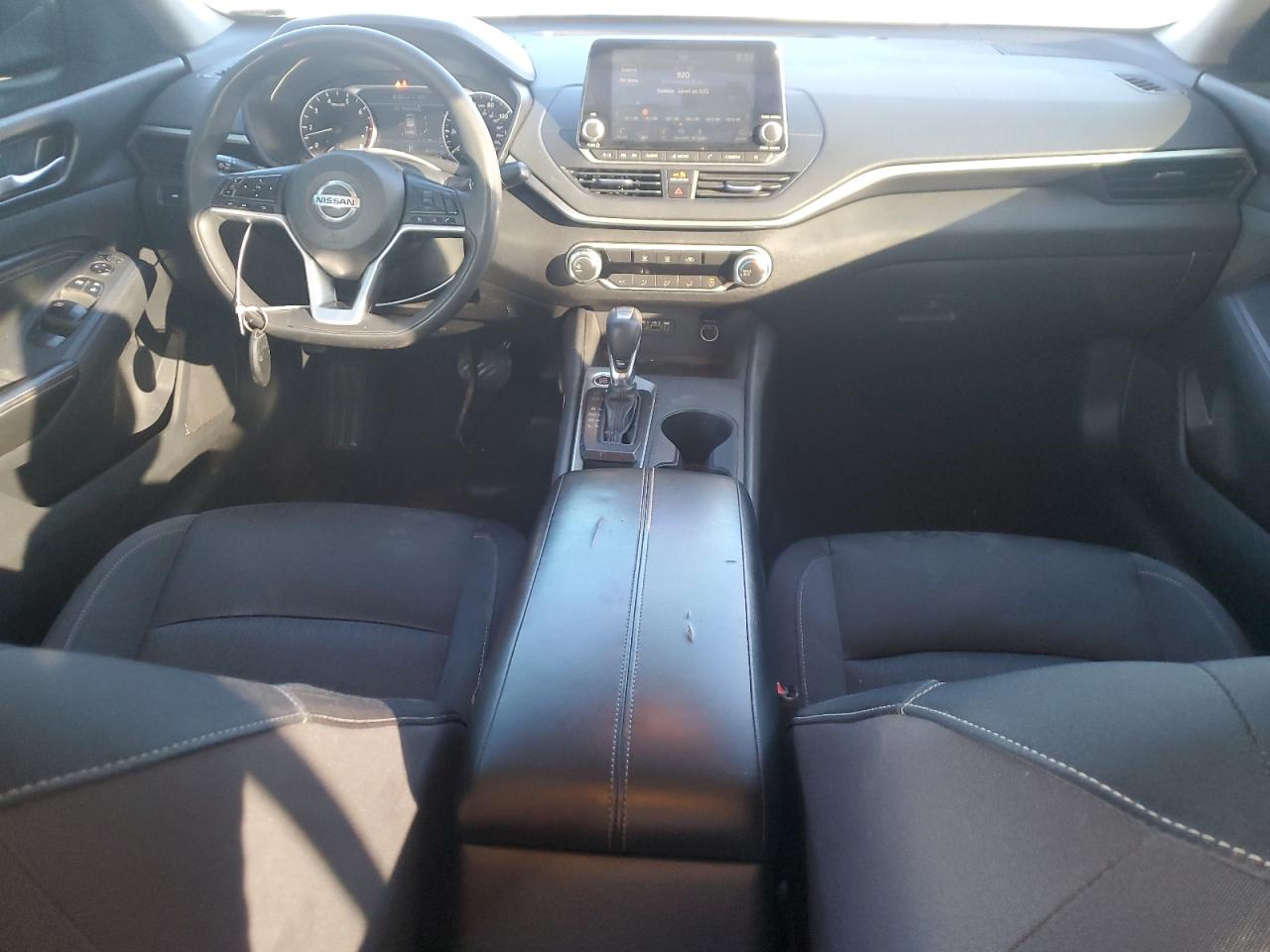 2019 Nissan Altima - Image 8