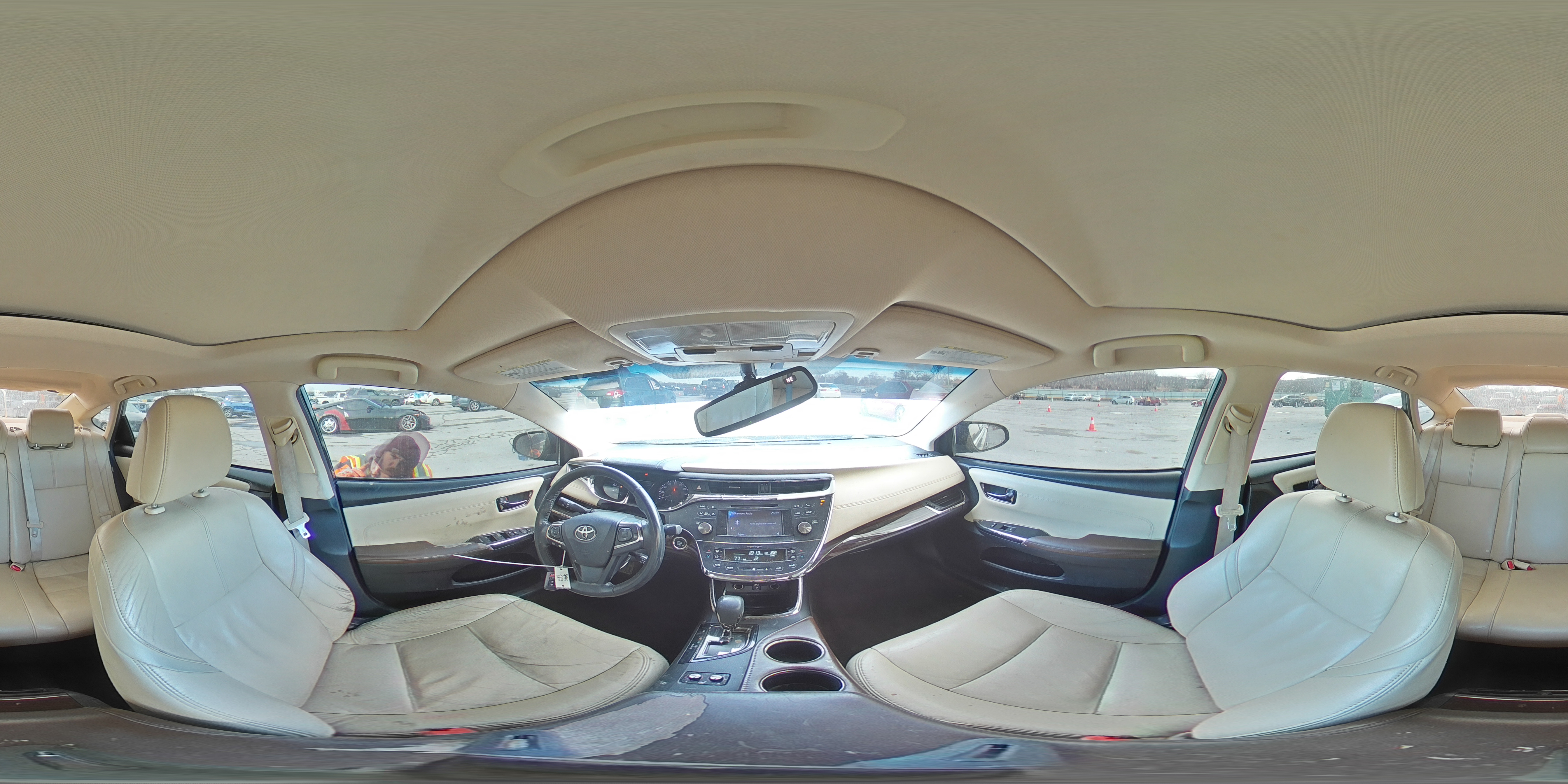 2013 Toyota Avalon - Image 12