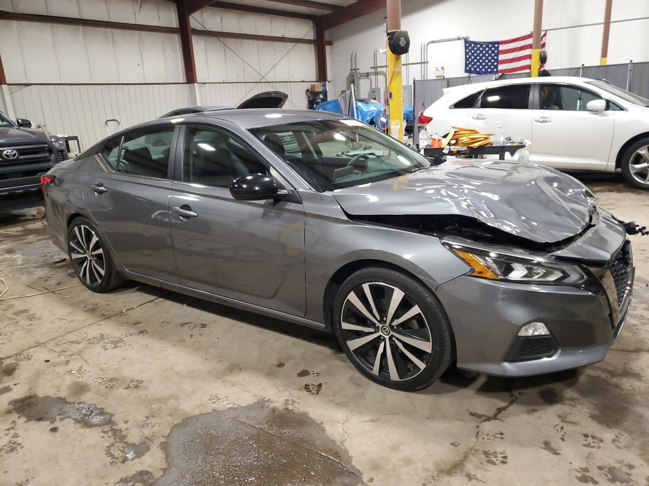 2019 Nissan Altima - Image 4
