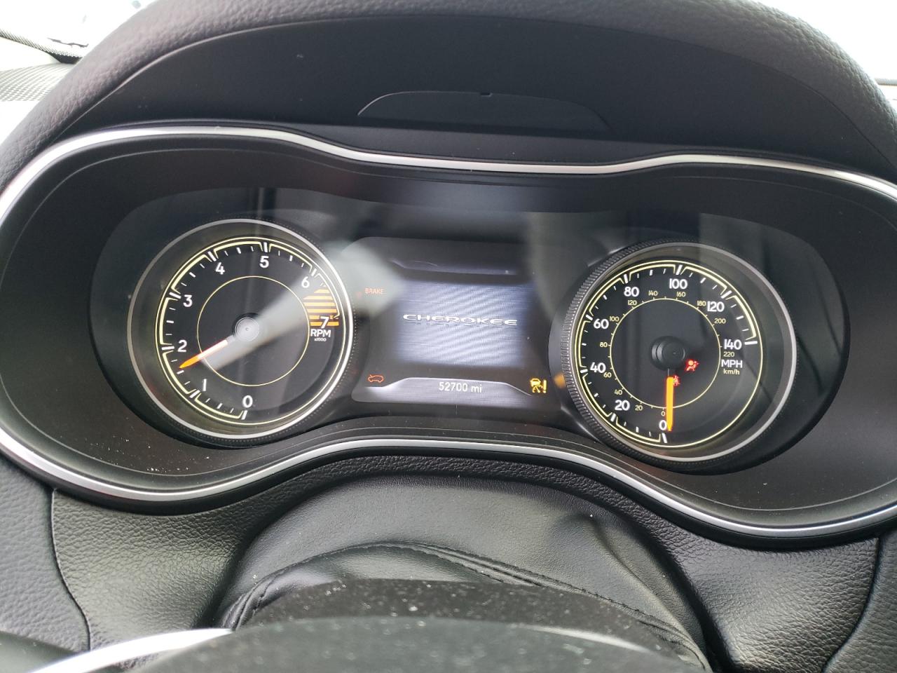 2023 Jeep Cherokee - Image 9
