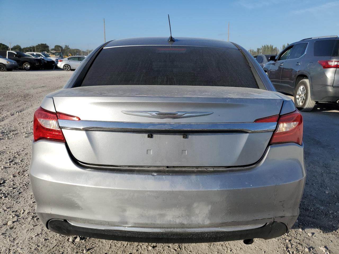2013 Chrysler 200 - Image 6