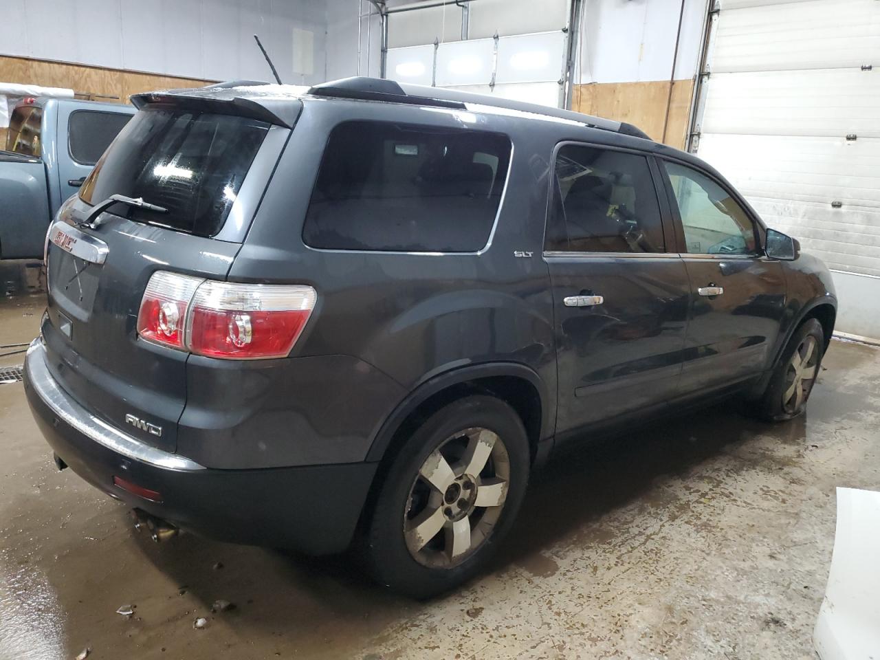 2011 GMC Acadia - Image 3