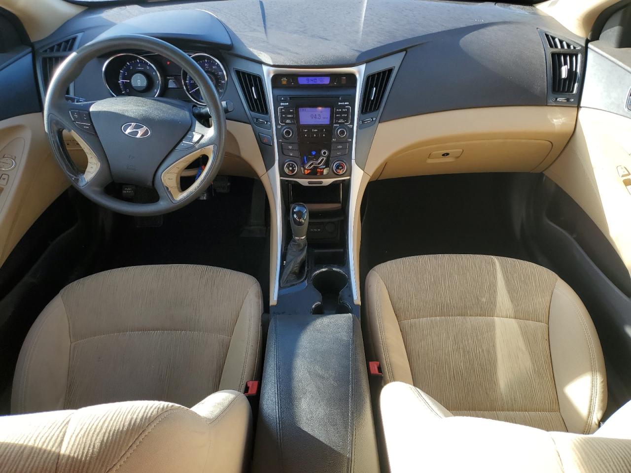 2011 Hyundai Sonata - Image 8