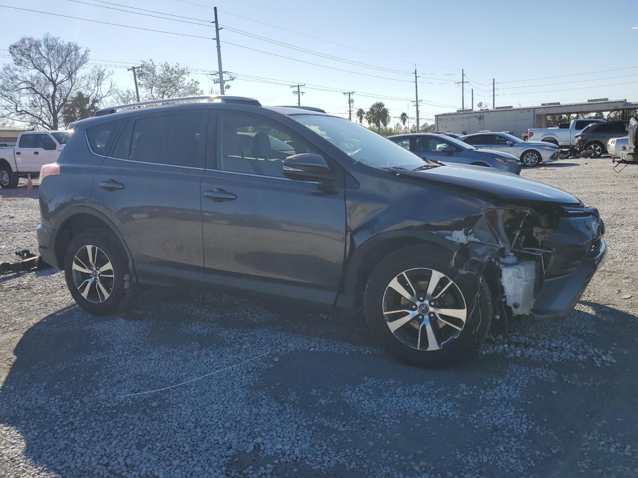 2018 Toyota RAV 4 - Image 4