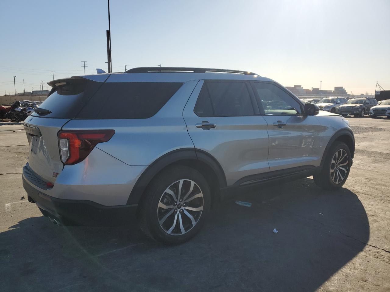 2020 Ford Explorer - Image 3