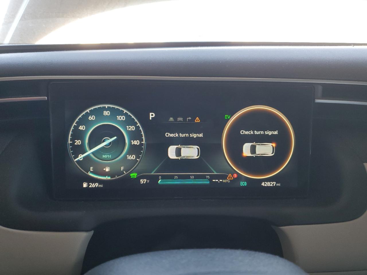 2022 Hyundai Tucson - Image 9