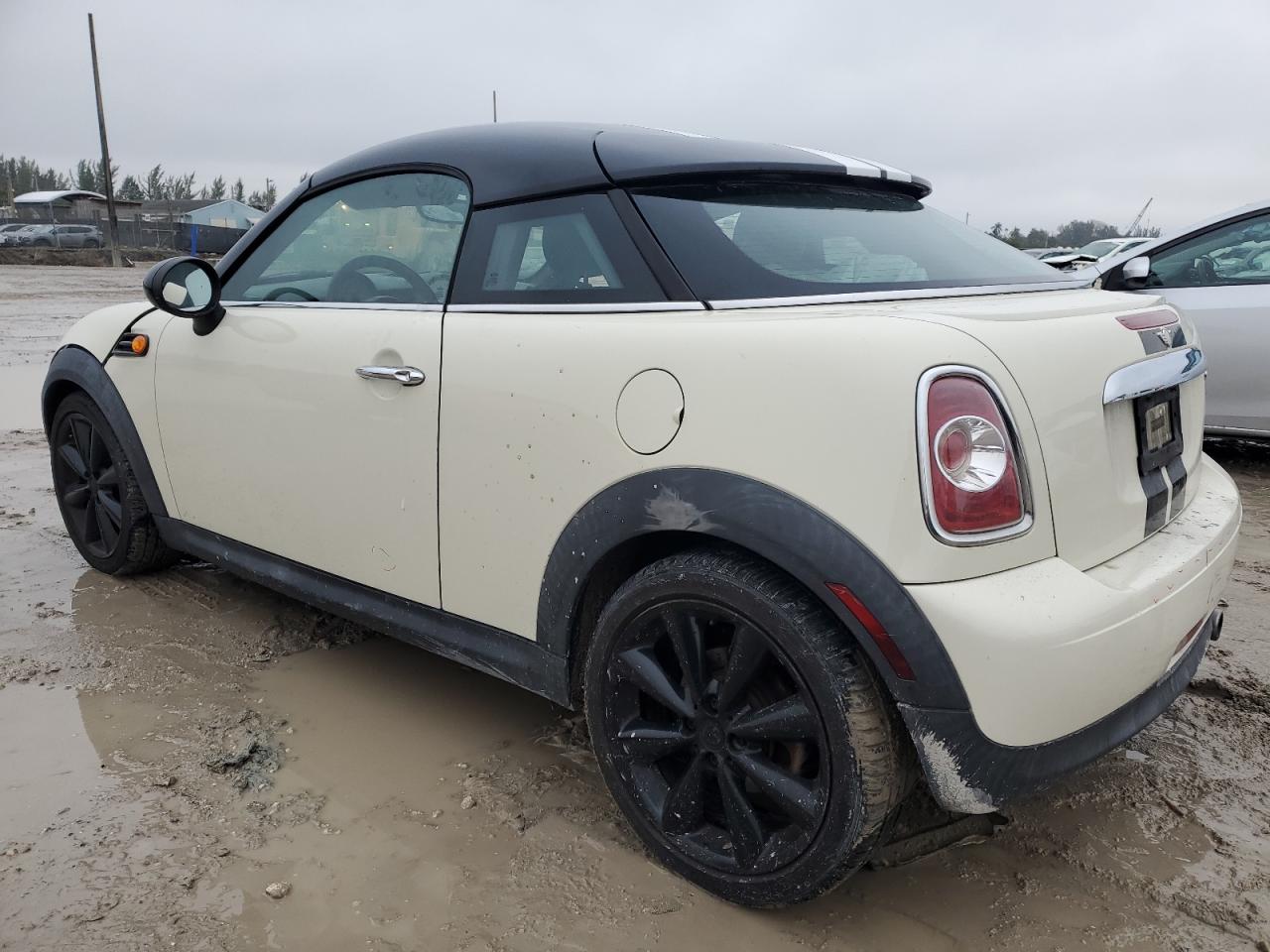 2014 MINI Cooper - Image 2