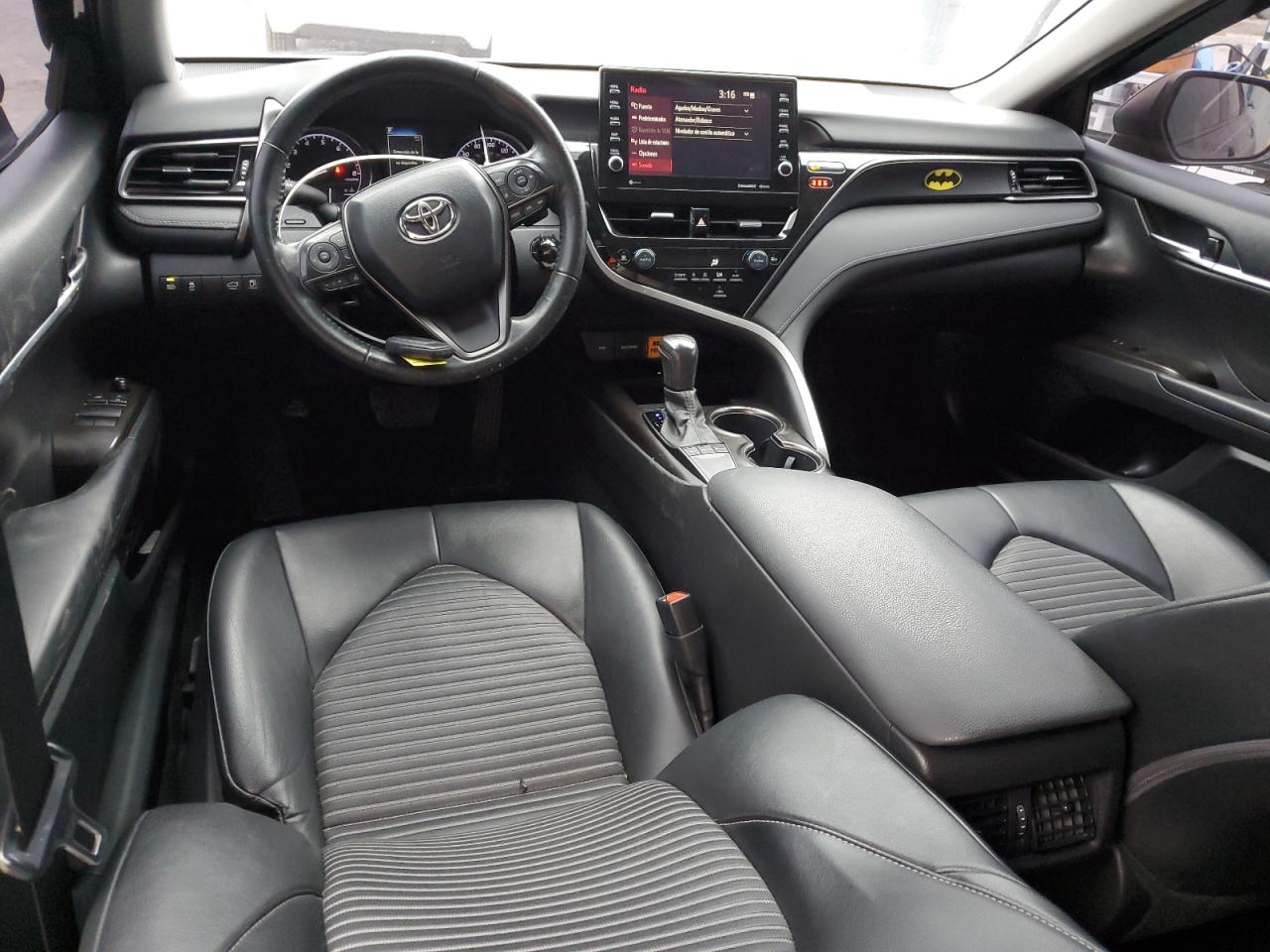 2022 Toyota Camry - Image 8