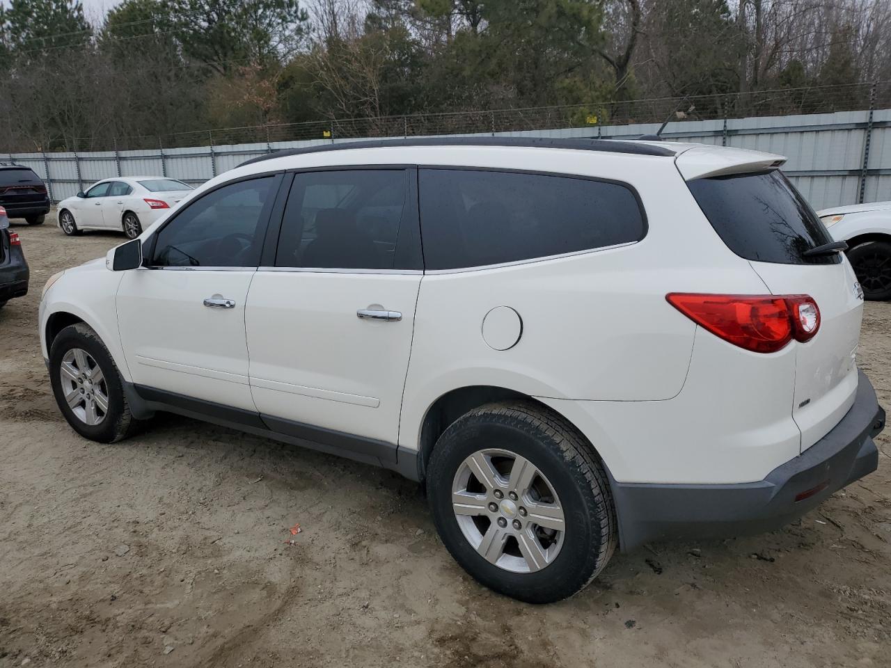 2011 Chevrolet Traverse - Image 2
