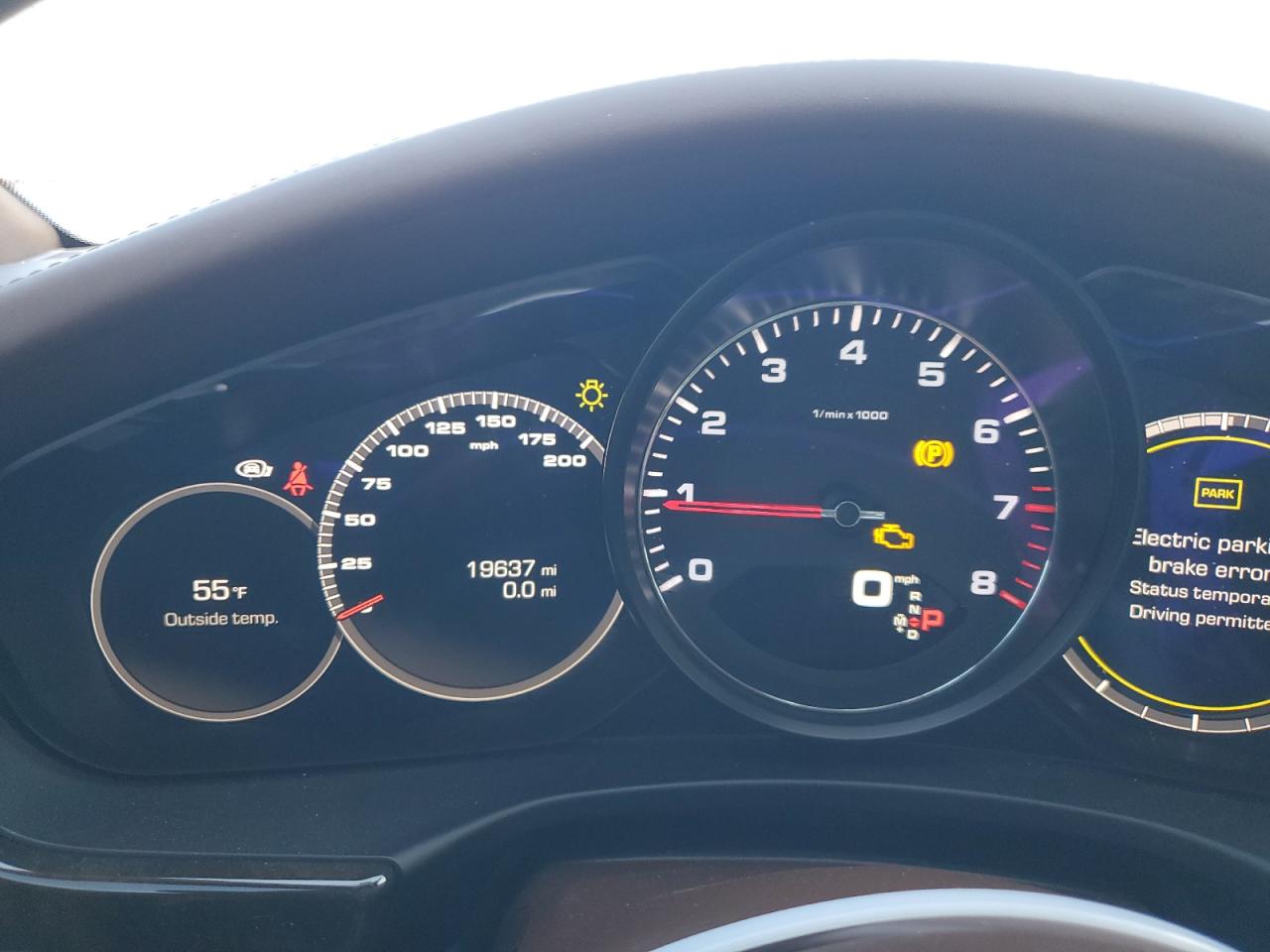 2018 Porsche Panamera - Image 9