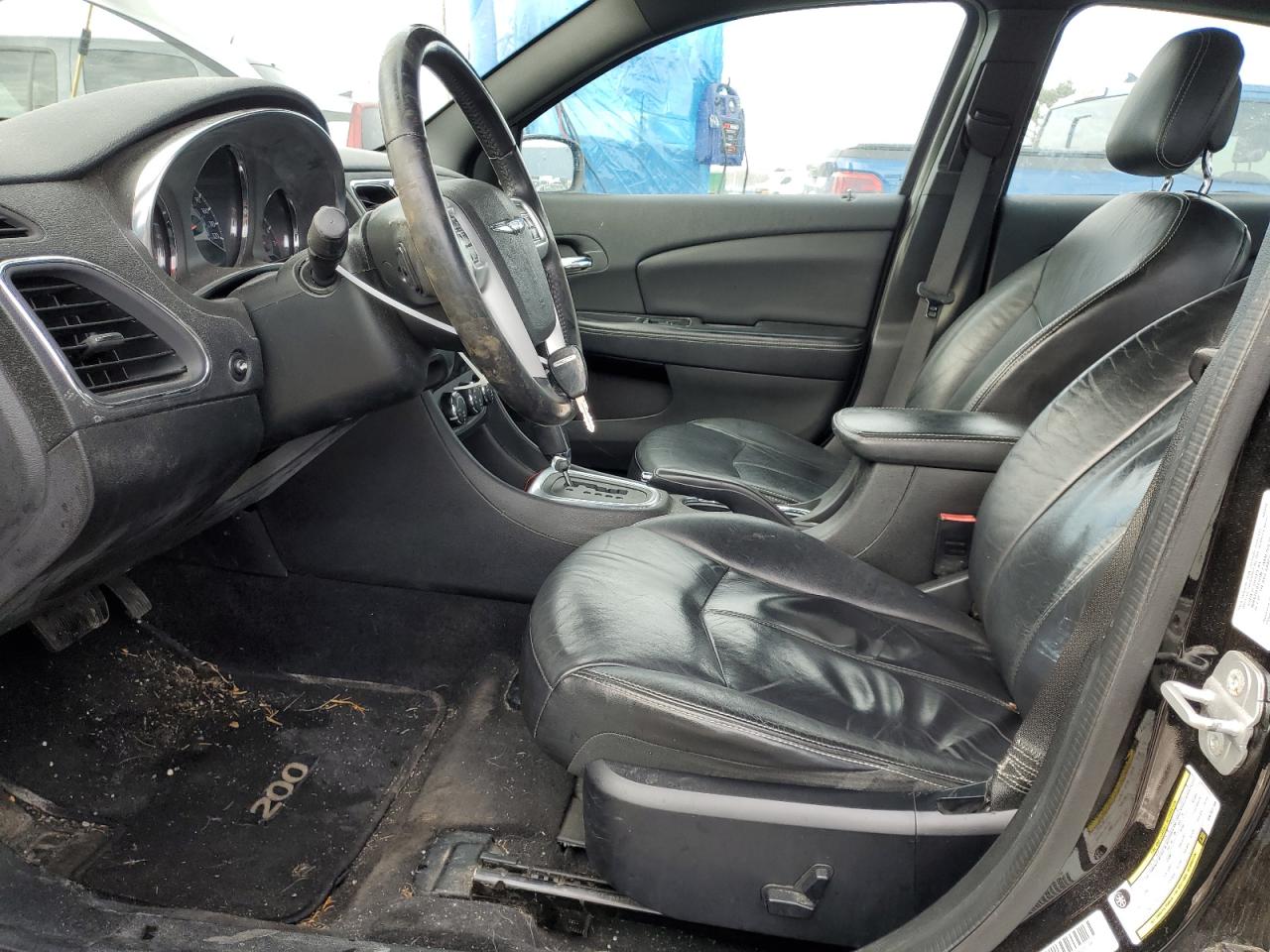 2013 Chrysler 200 - Image 7