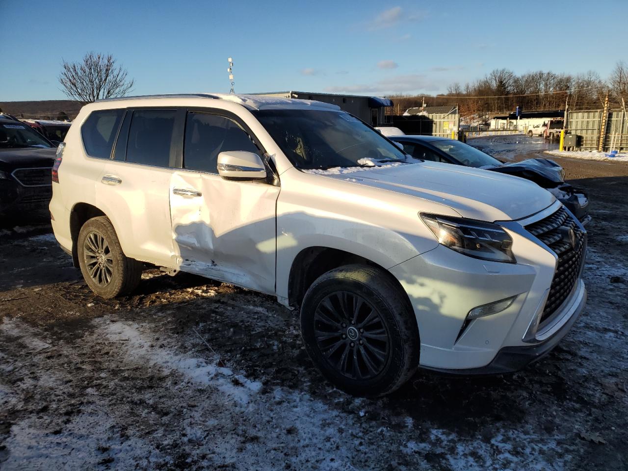 2023 Lexus GX - Image 4