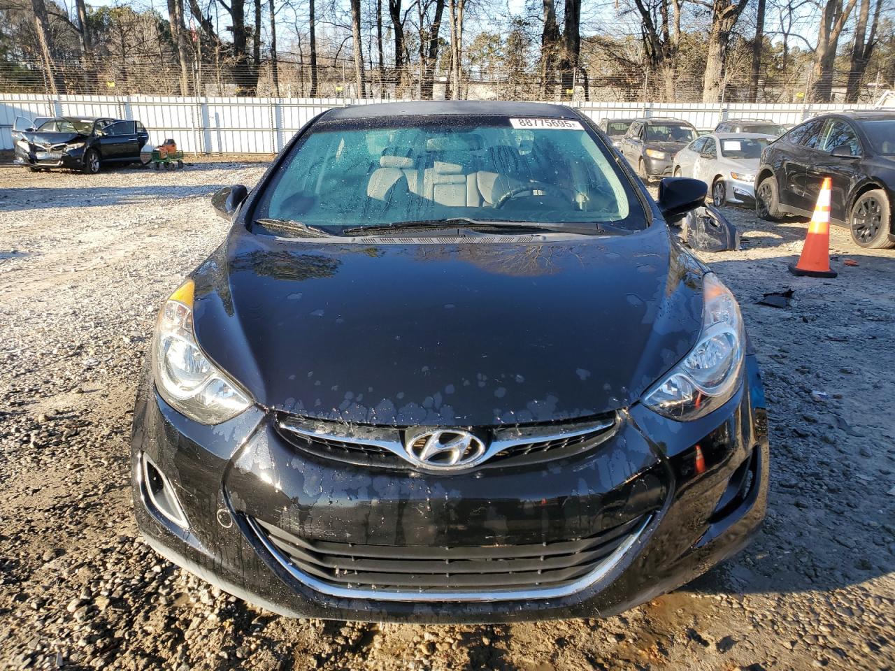2011 Hyundai Elantra - Image 5