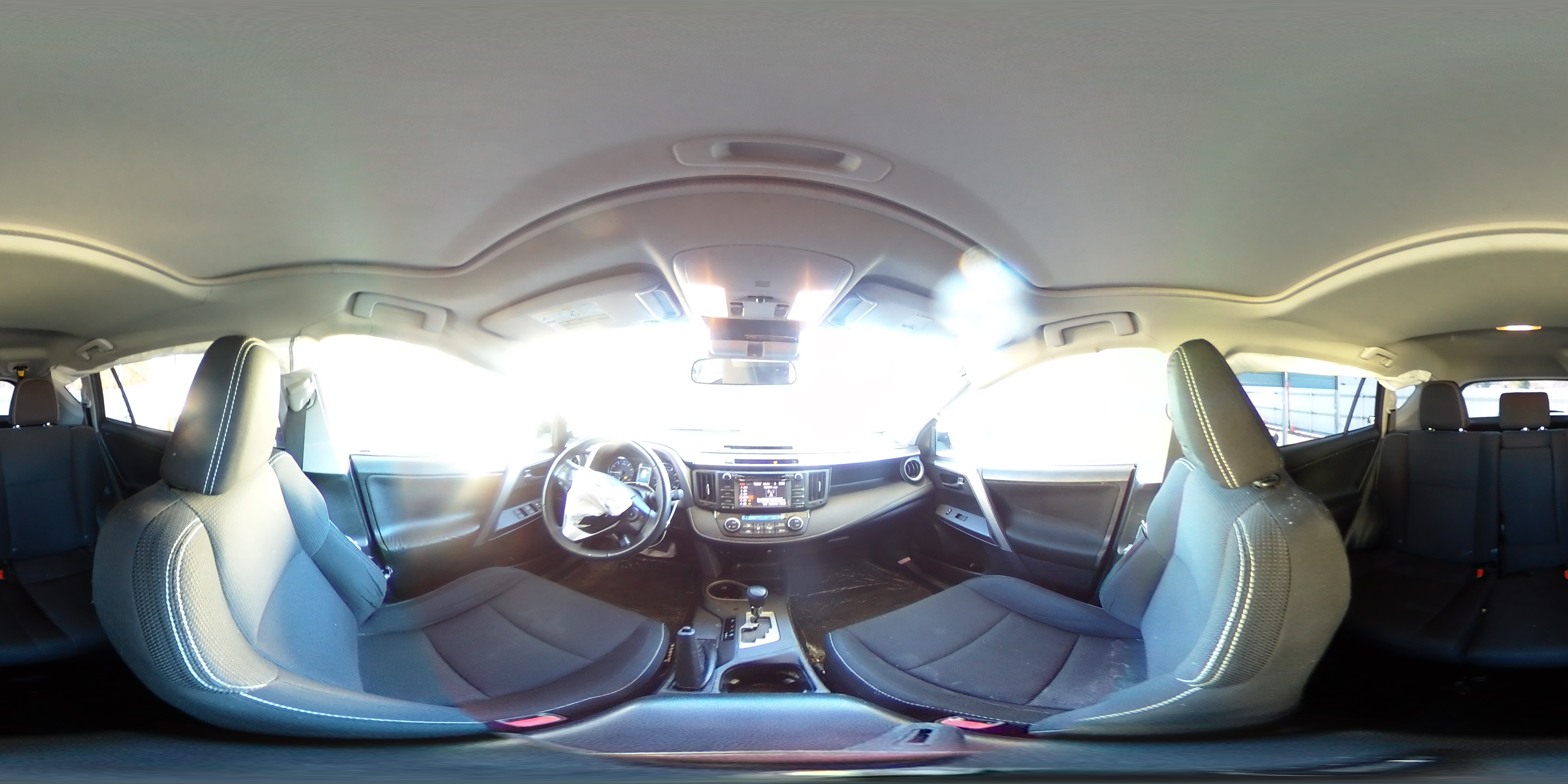 2016 Toyota RAV 4 - Image 14
