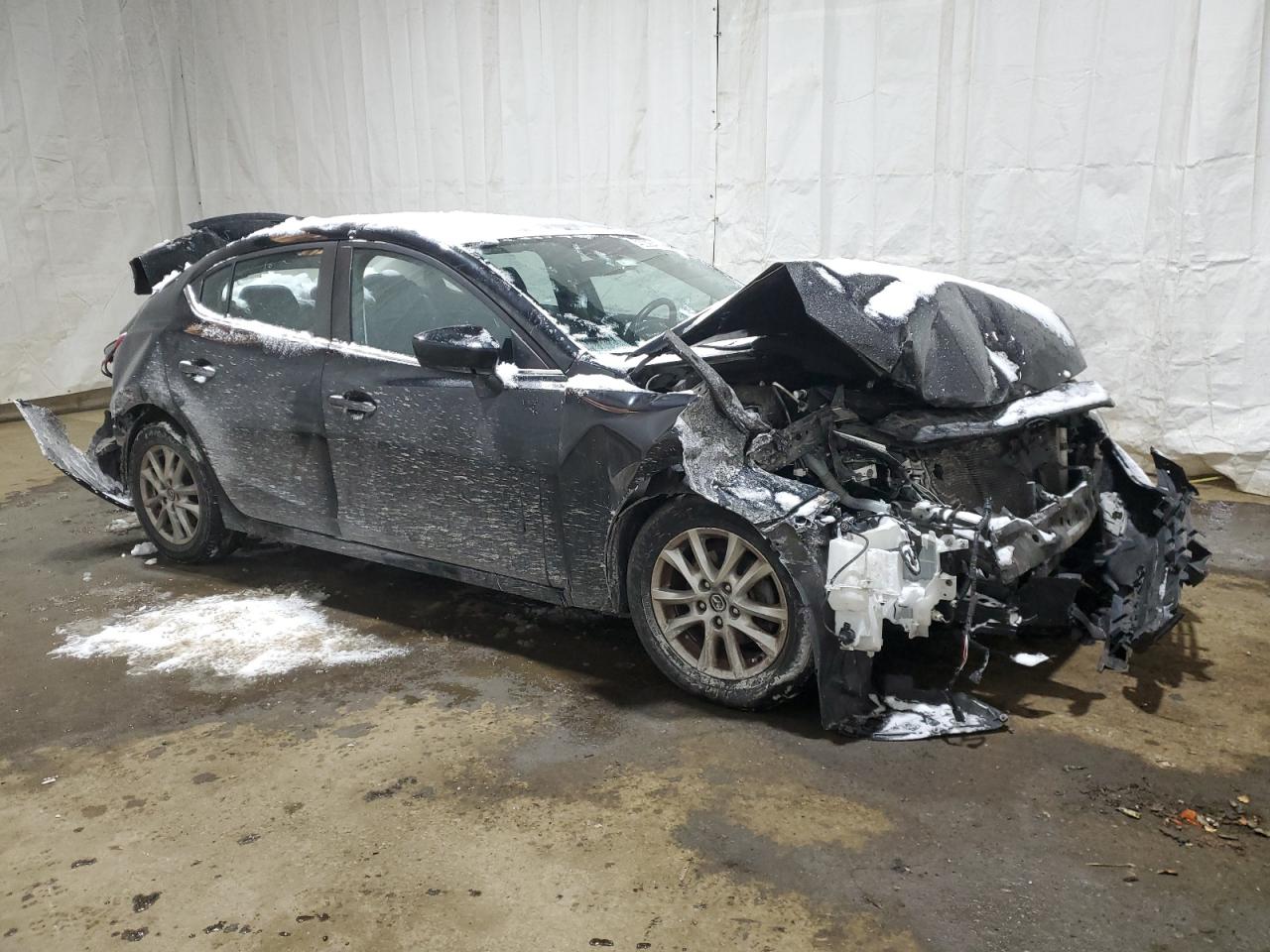2016 Mazda 3 - Image 4