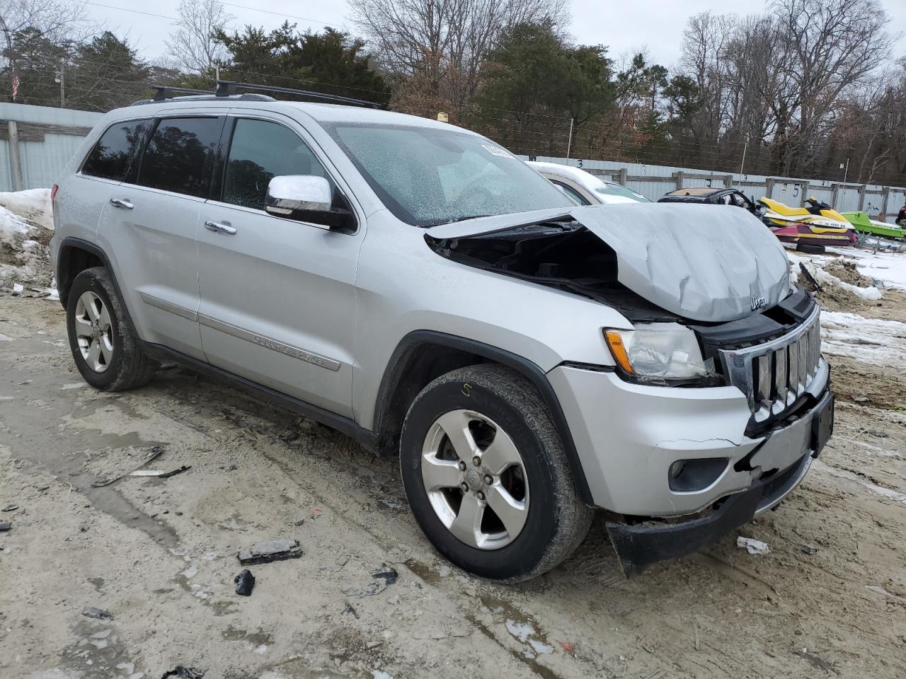 2013 Jeep Grand Cherokee - Image 4