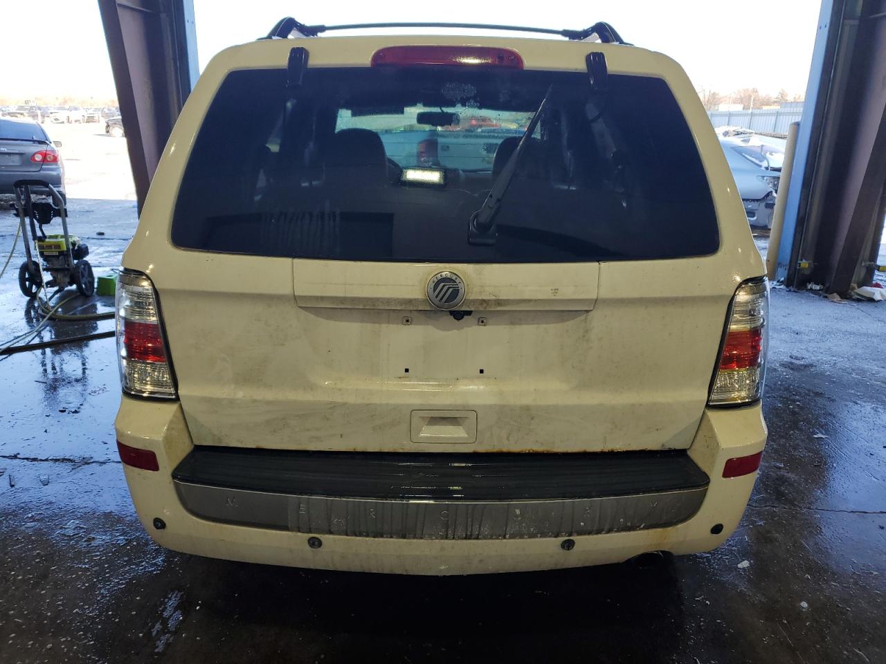 2011 Mercury Mariner - Image 6