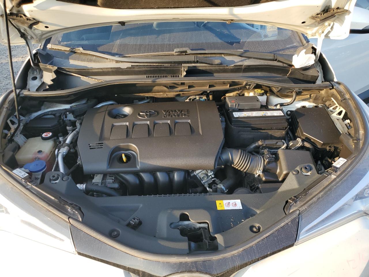 2018 Toyota C-HR - Image 11