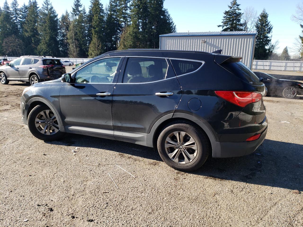 2016 Hyundai Santa Fe - Image 2