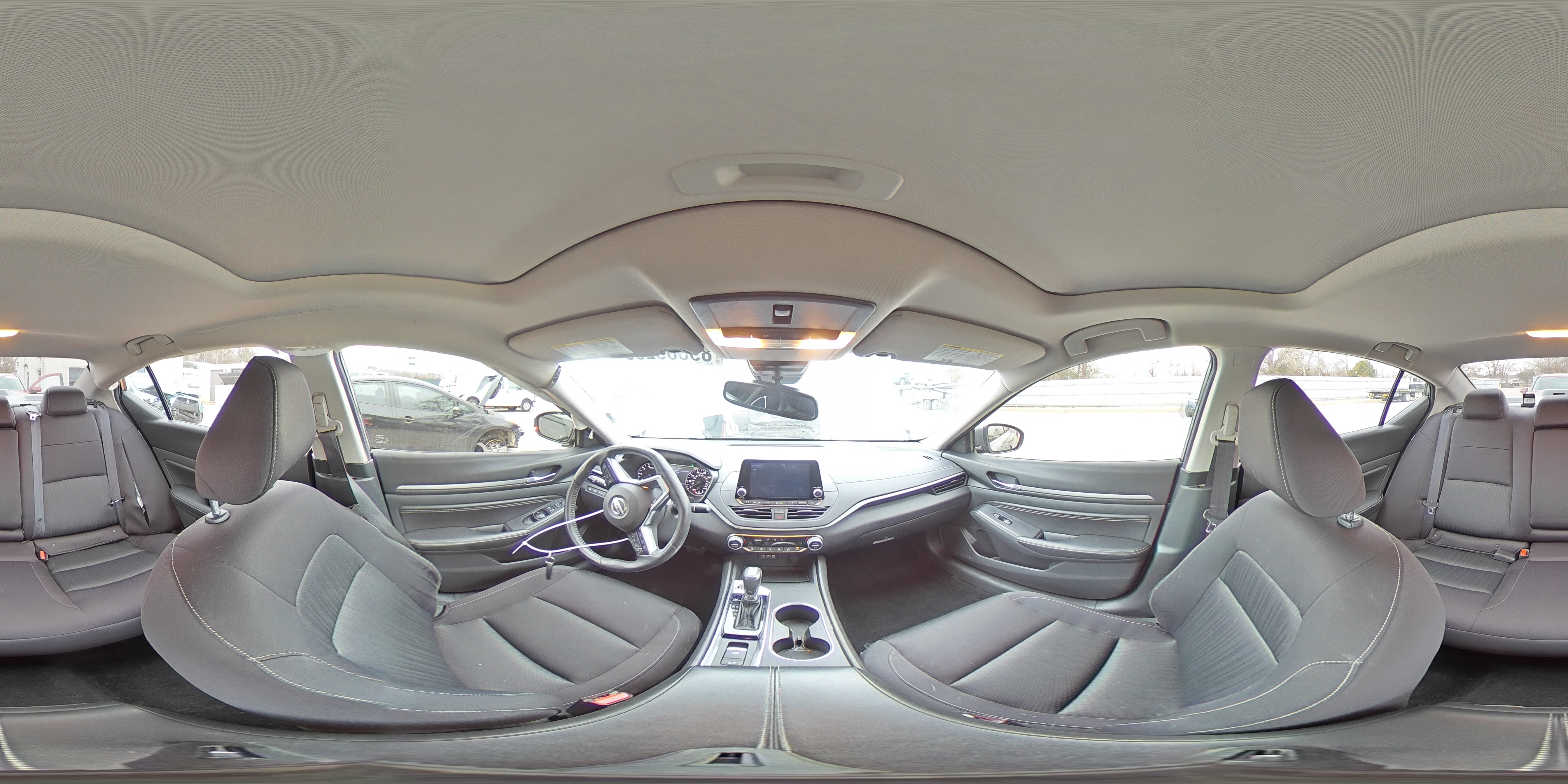 2019 Nissan Altima - Image 14