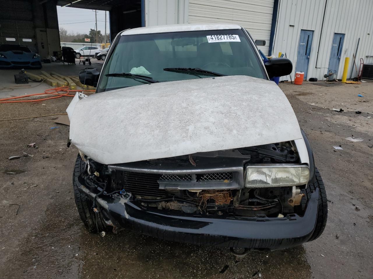 2002 Chevrolet S-10 Pickup - Image 5