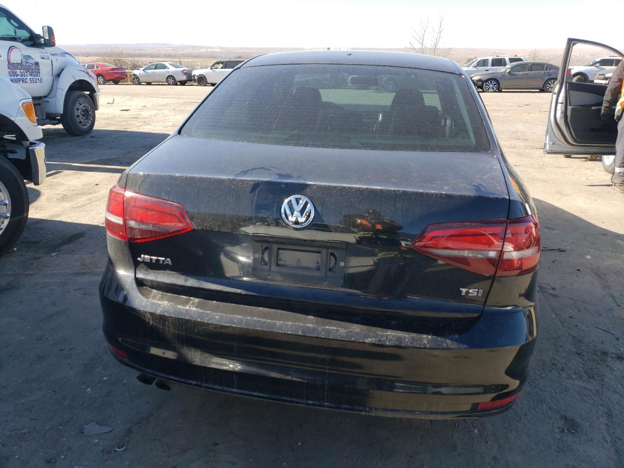 2017 Volkswagen Jetta - Image 6