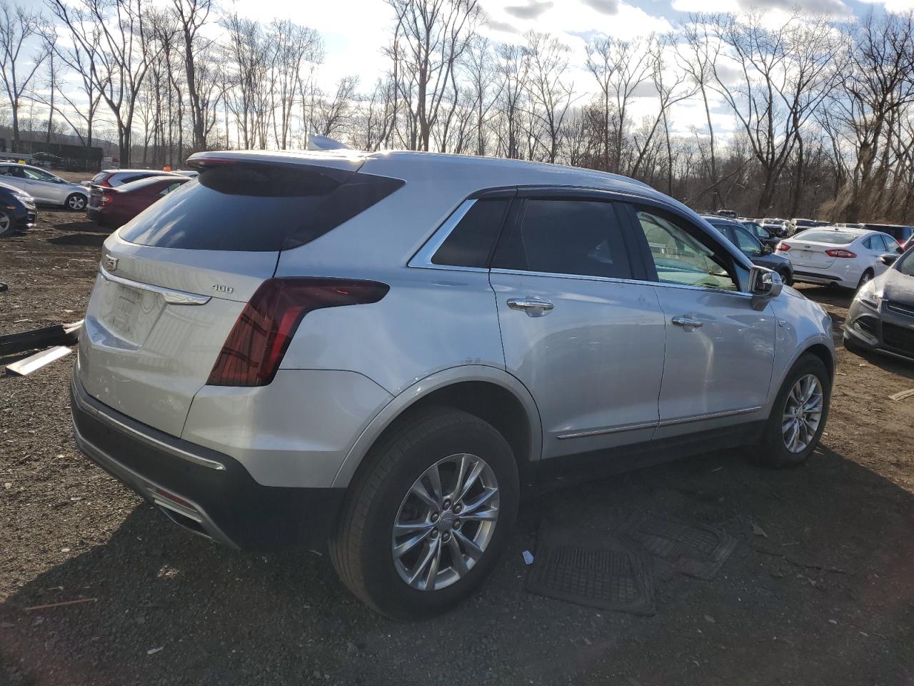 2020 Cadillac XT5 - Image 3