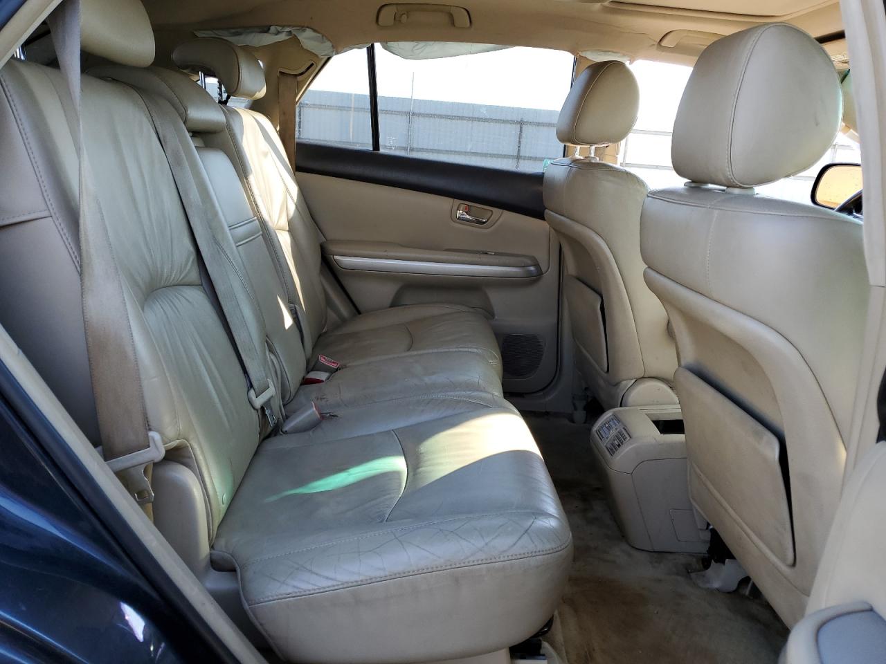 2006 Lexus RX - Image 11
