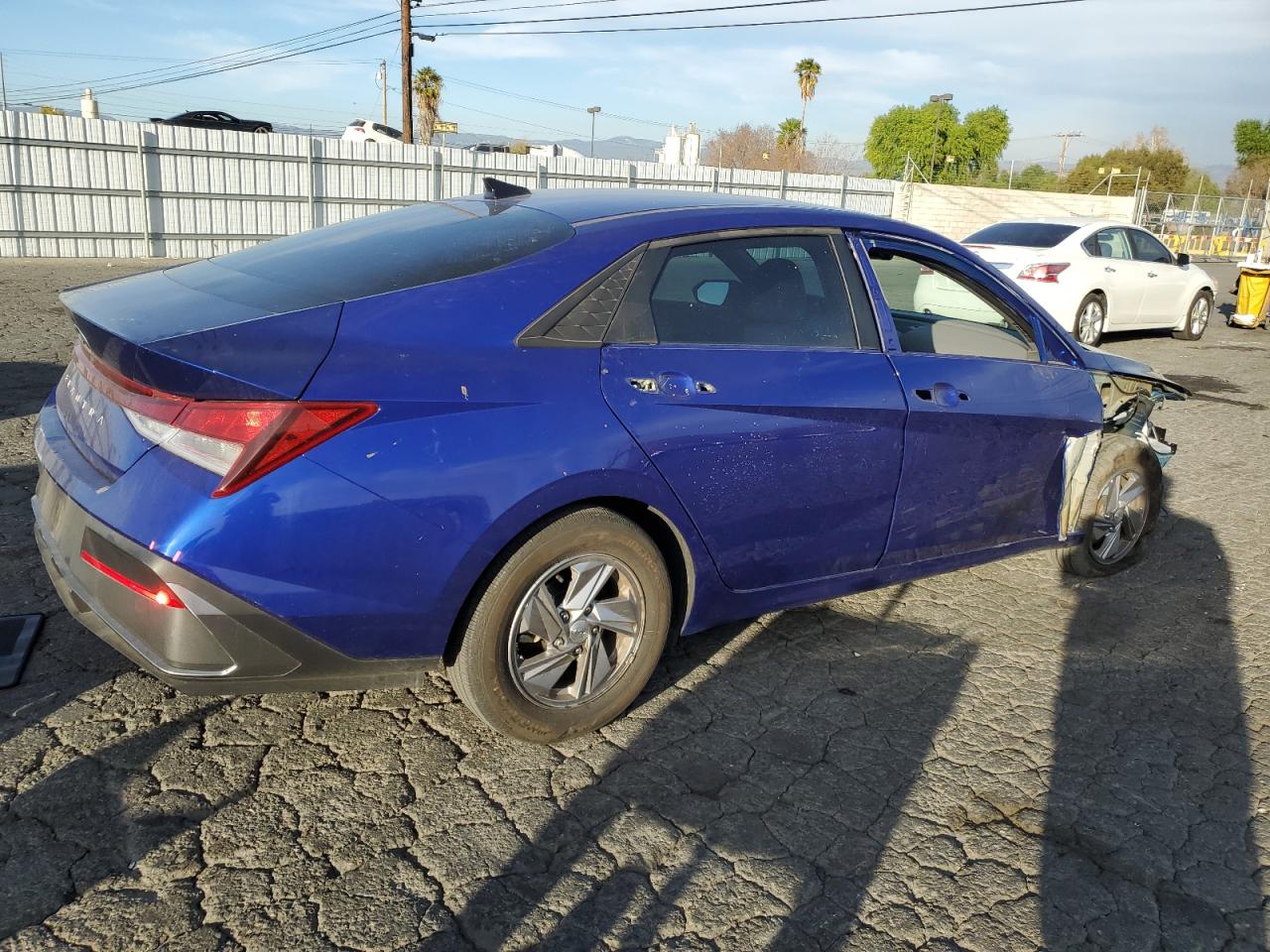 2024 Hyundai Elantra - Image 3