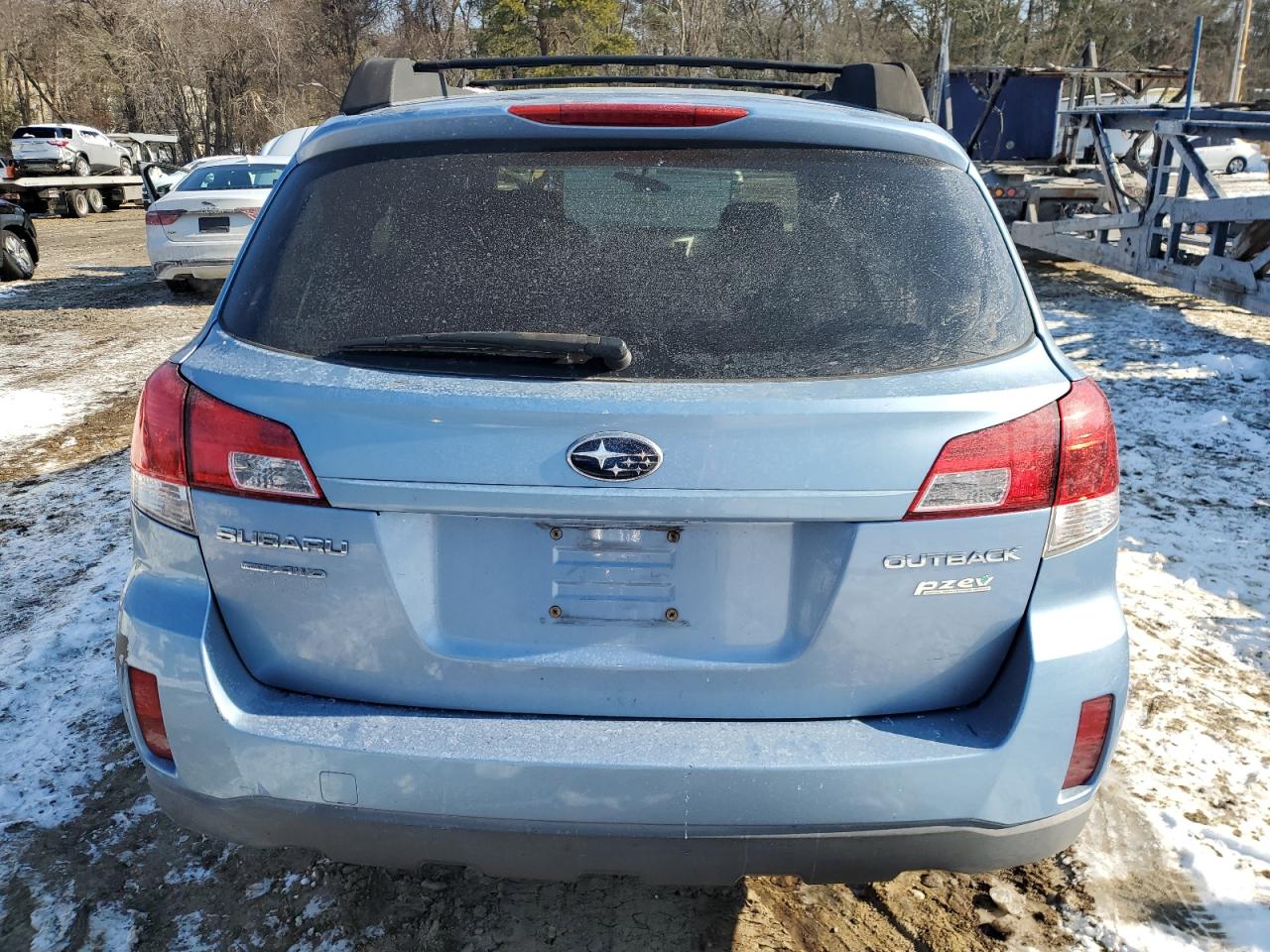 2011 Subaru Outback - Image 6
