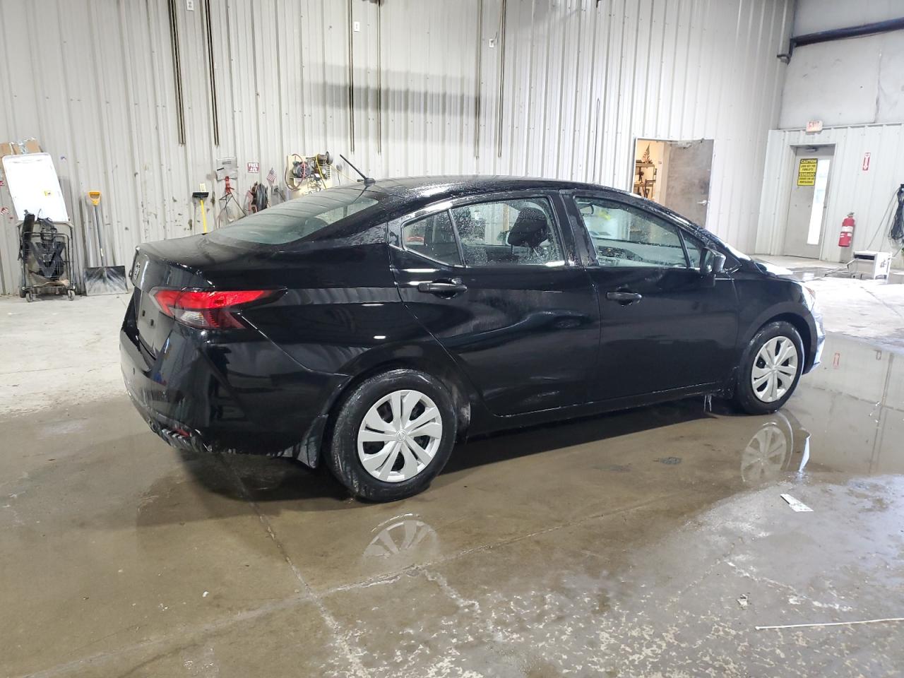 2020 Nissan Versa - Image 3