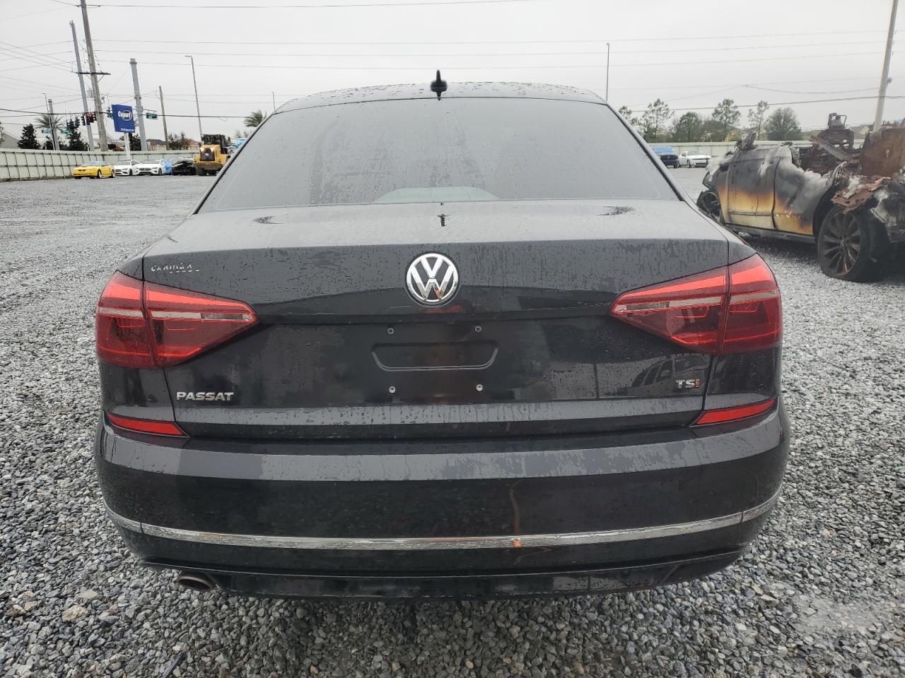 2018 Volkswagen Passat - Image 6
