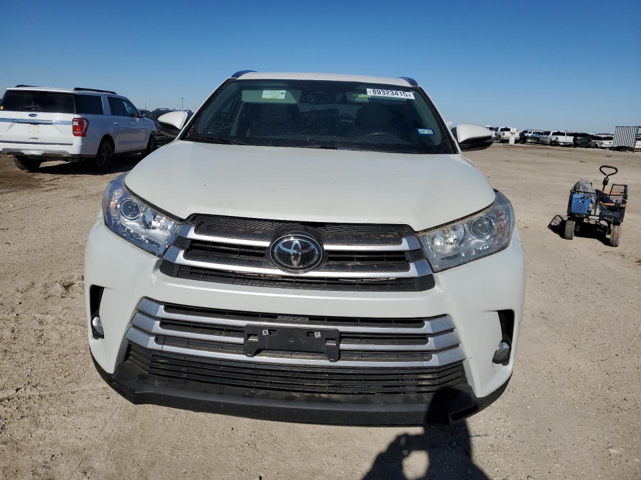 5TDJZRFH9KS922889 TOYOTA HIGHLANDER 2019