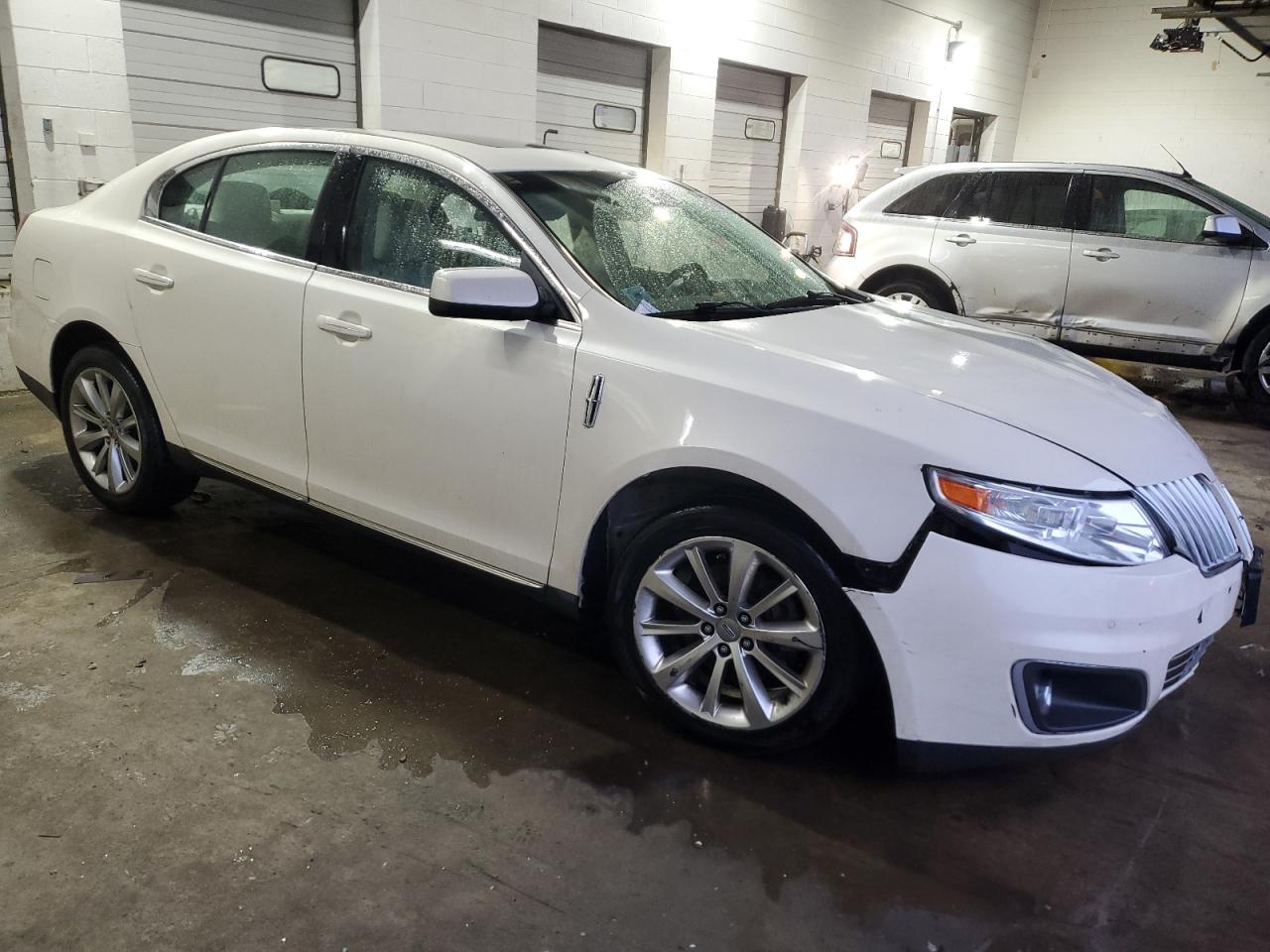 2009 Lincoln MKS - Image 4