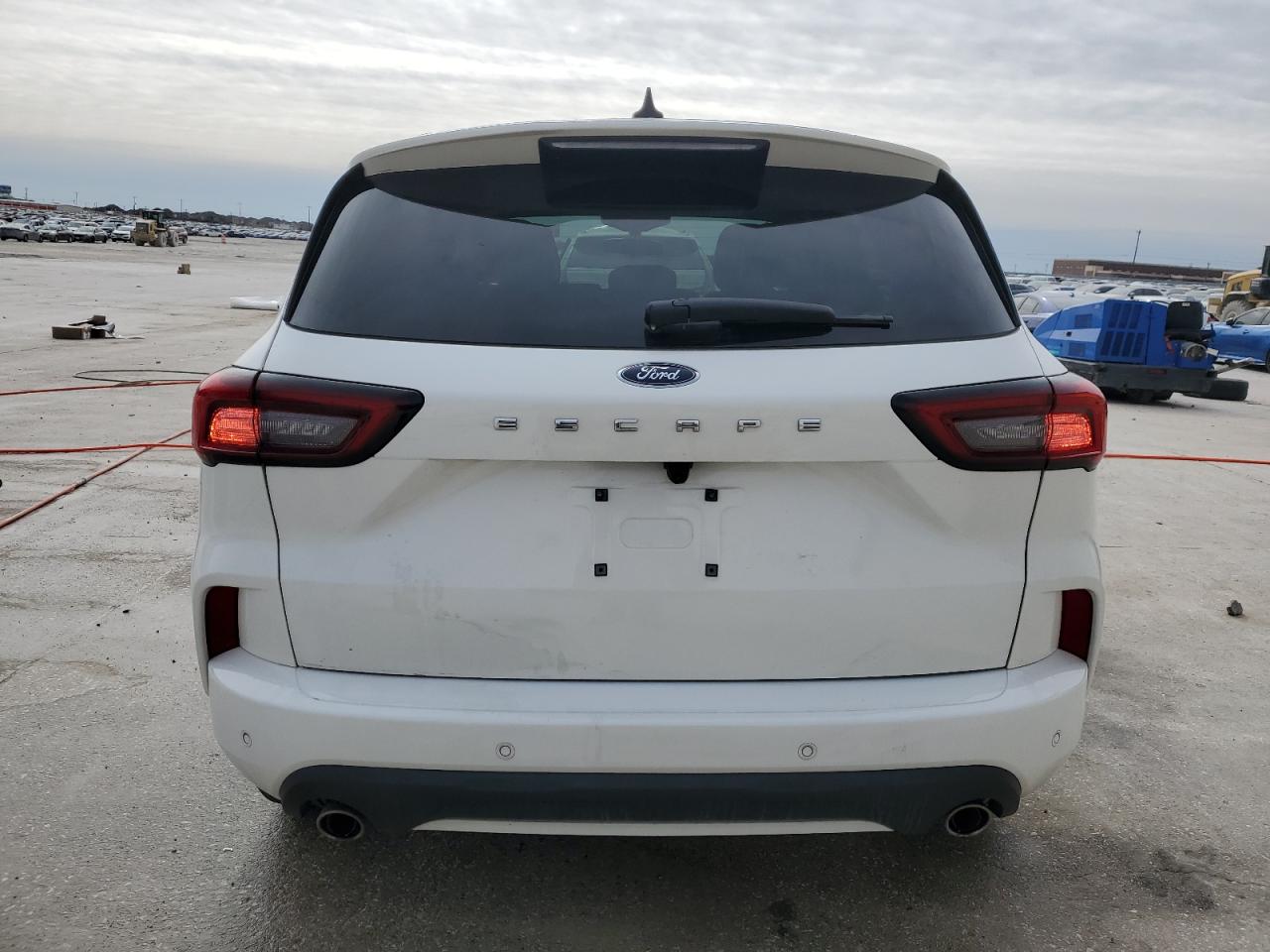 2023 Ford Escape - Image 6