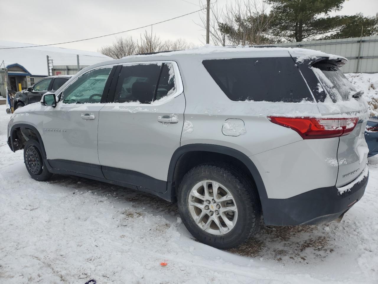 2020 Chevrolet Traverse - Image 2