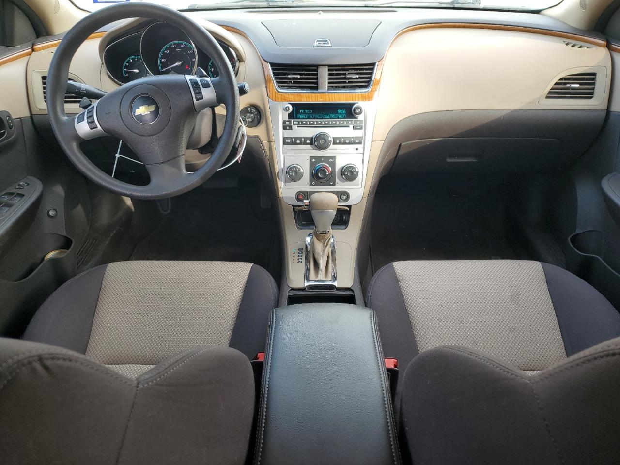 2010 Chevrolet Malibu - Image 8