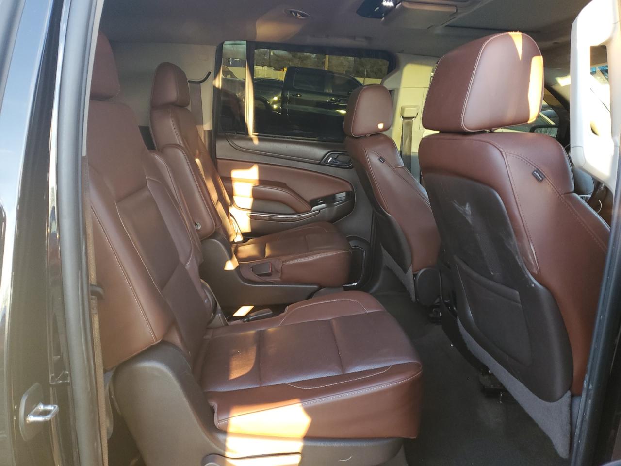 2015 Chevrolet Suburban - Image 12