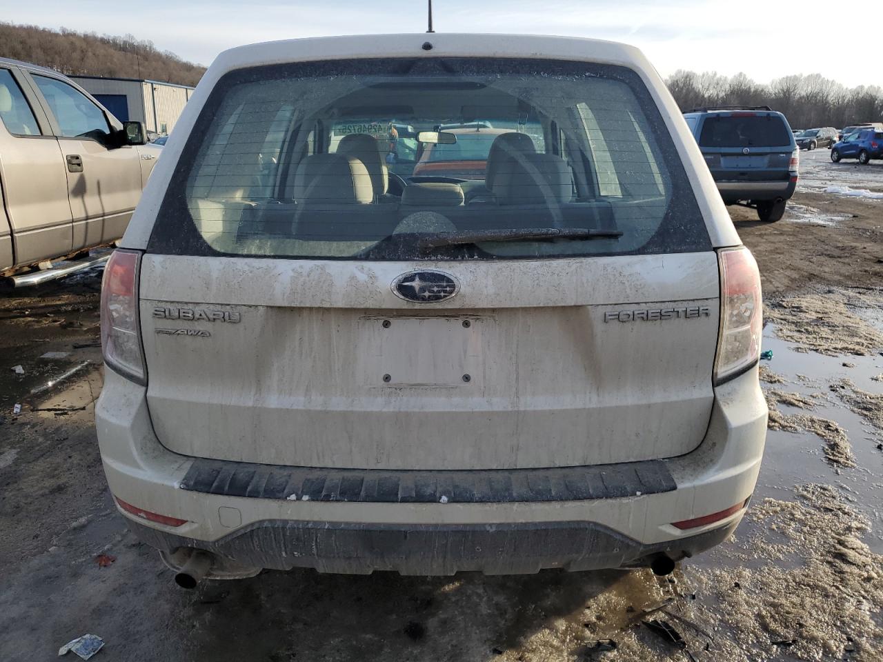 2010 Subaru Forester - Image 6