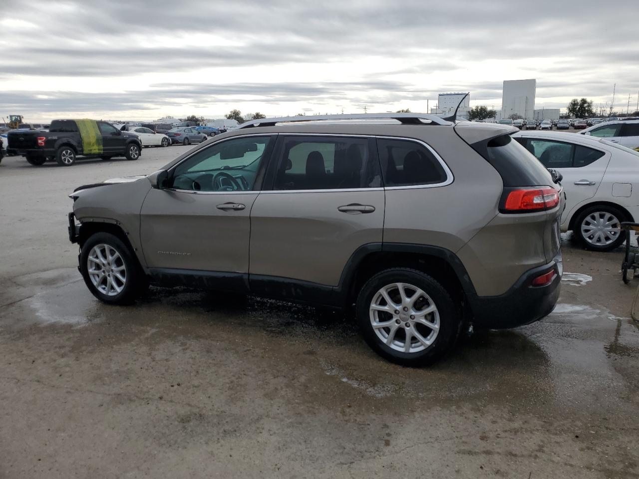 2018 Jeep Grand Cherokee - Image 2