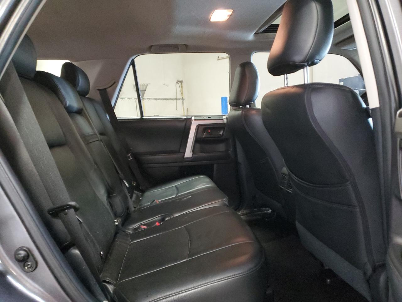 2011 Toyota 4Runner - Image 11