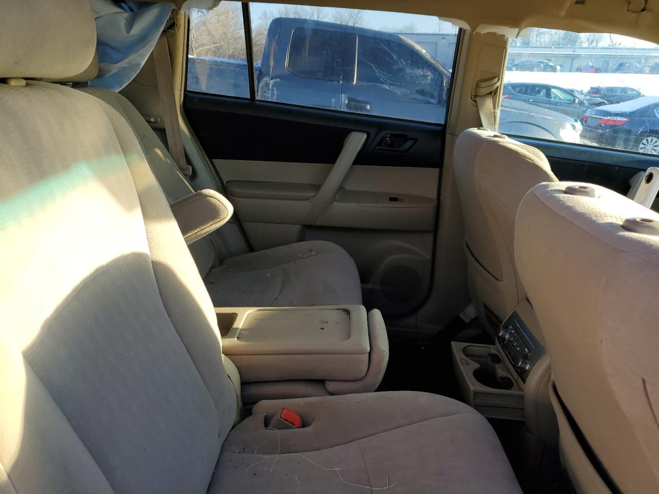 2011 Toyota Highlander - Image 12