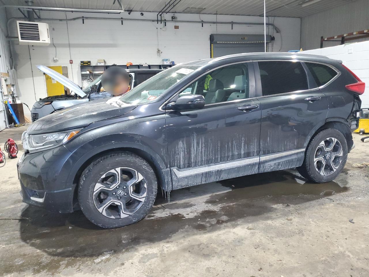 2017 Honda CR-V - Image 1
